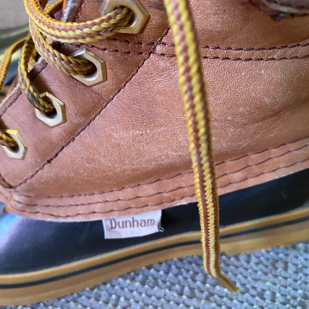 Dunham Winter boots Made in Korea. Size 6